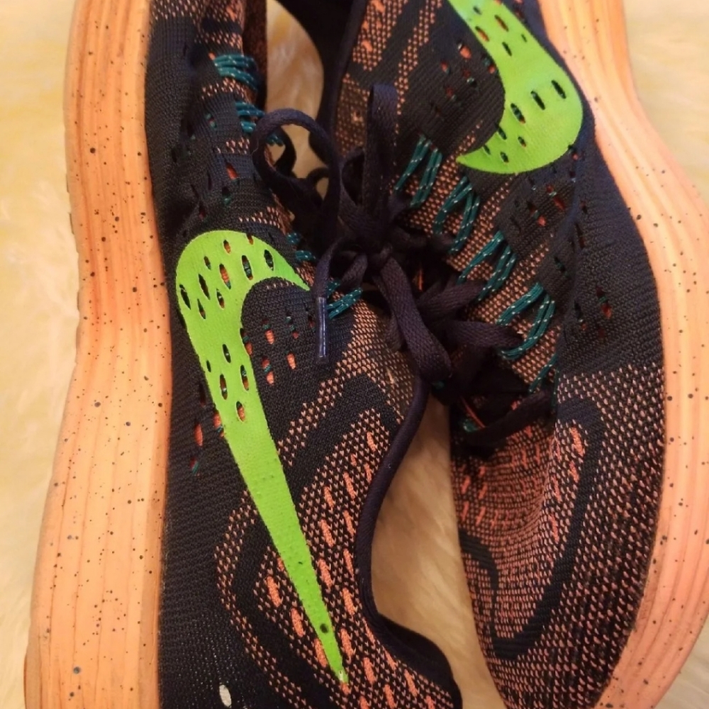 Nike Lunar Tempo - Picture 1 of 3